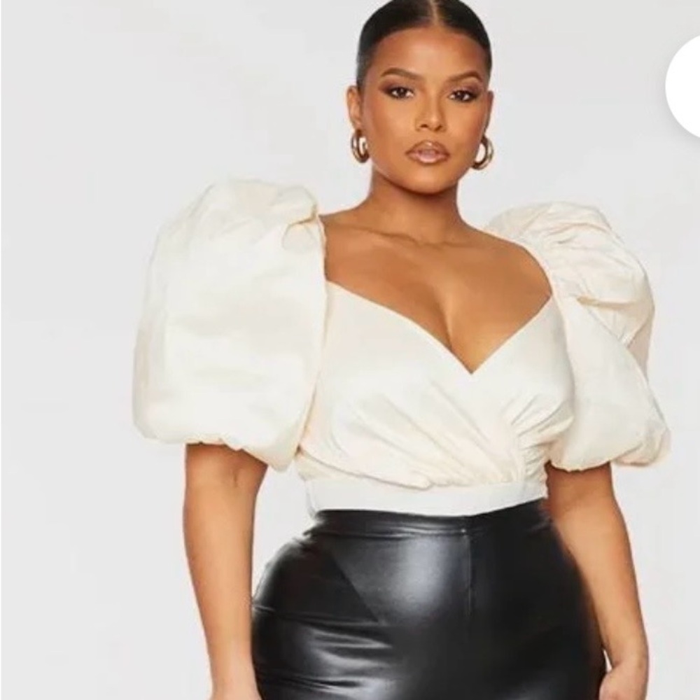 Elegant Cream Puff Sleeve Top
